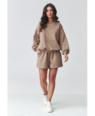 komplektas dresowy moteriskas oversize su szortami latte M922