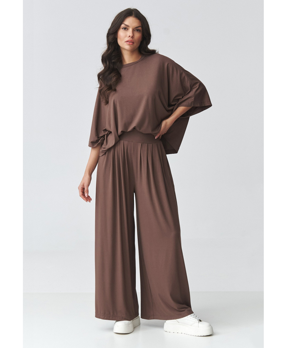 komplektas moteriskas su szerokimi spodniami ir bluzką oversize mleczna czekolada M926