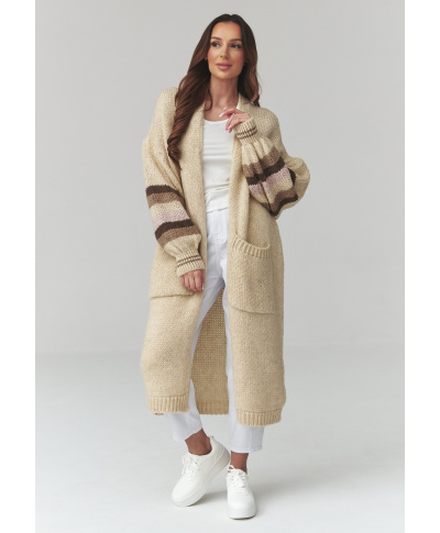 Ilgas moteriškas kardiganas su juostomis ant rankovių šviesiai smėlio spalvos S174