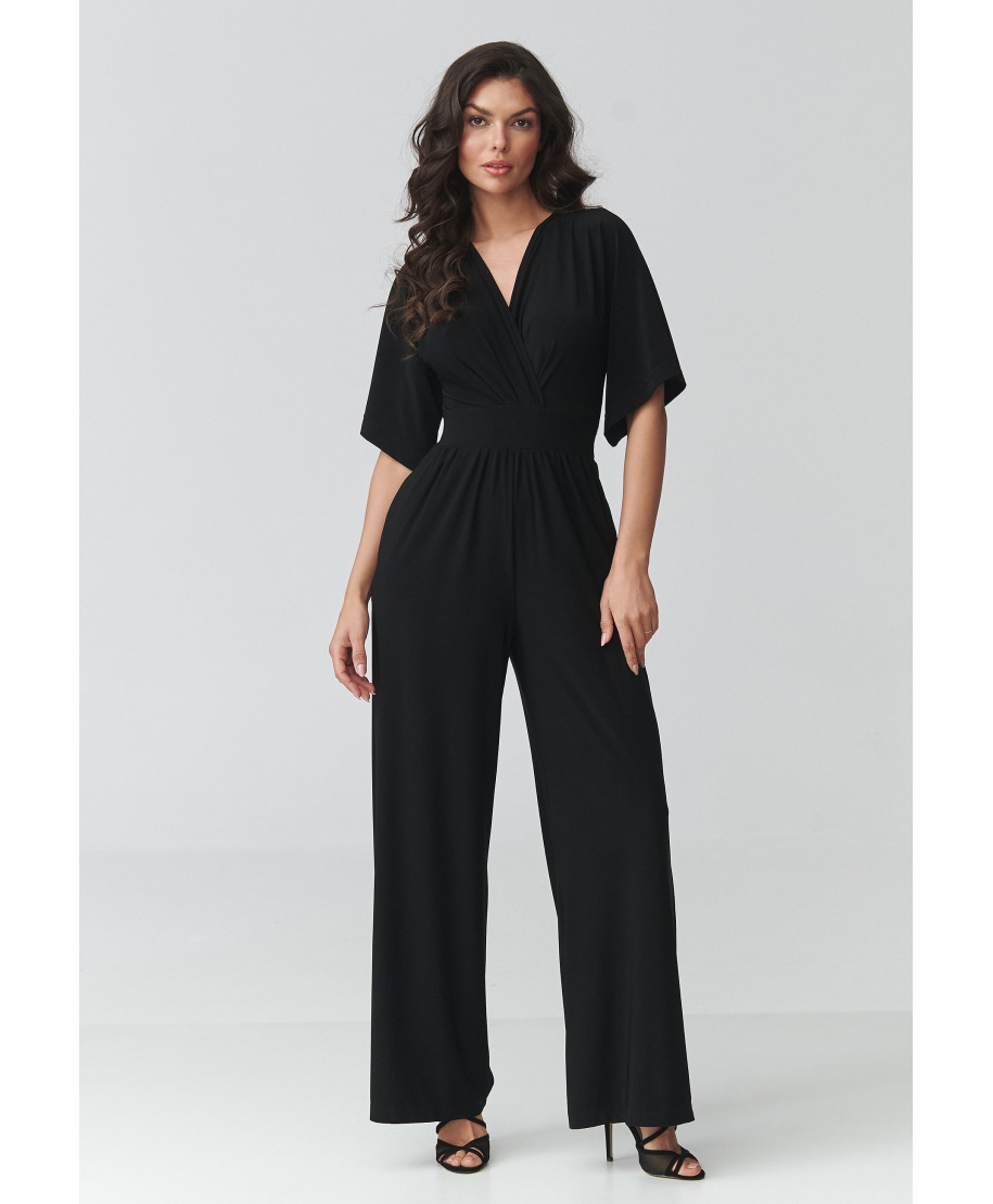 Kombinezon damski o nowoczesnym kroju czarny M939