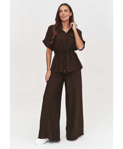 Elegancki komplet damski z luźną bluzką i szerokimi spodniami czekoladowy C54