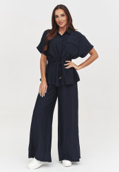 Elegancki komplet damski z luźną bluzką i szerokimi spodniami granatowy C54