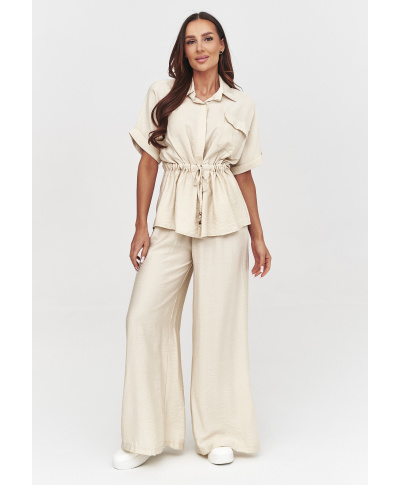 Elegancki komplet damski z luźną bluzką i szerokimi spodniami jasny beż C54