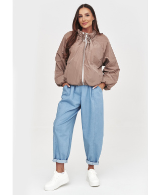 Kurtka damska przejściowa z ozdobną podszewką mokka C58